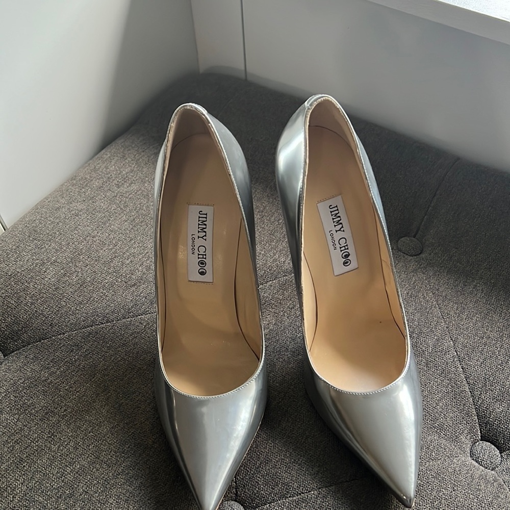 Jimmy Choo Metallic Pump Size 40. NWOT